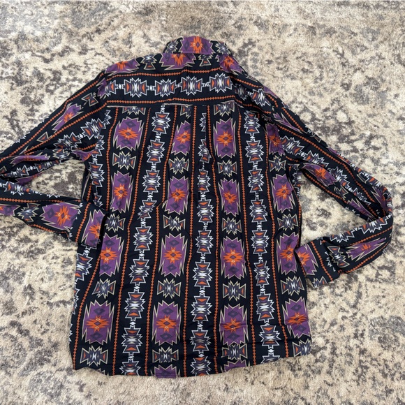 Colorful Geometric Patterned Shirt - Picture 2 of 4